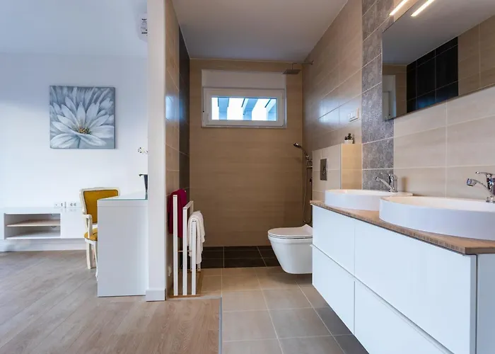 ヴィラ Zarra クリムノ