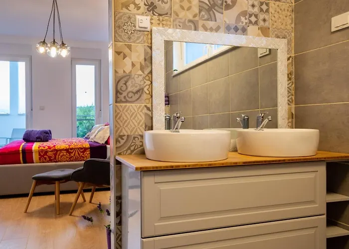 ヴィラ Zarra クリムノ