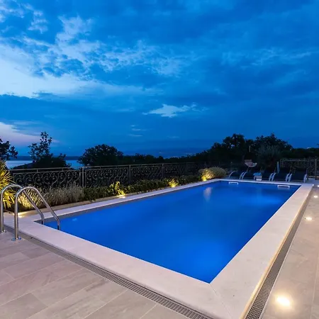 Villa Zarra Klimno