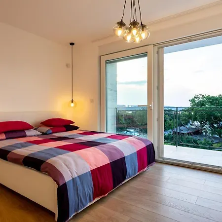 Zarra Villa *
