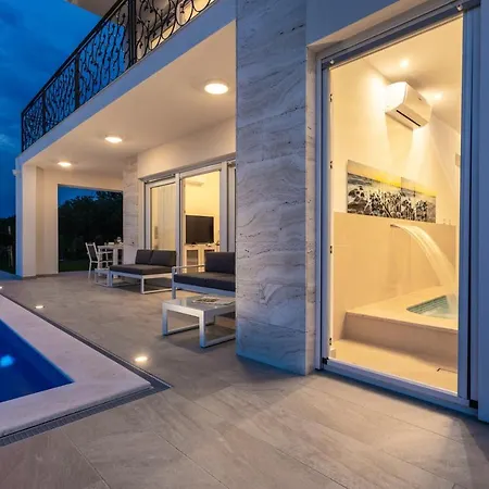Villa Zarra *