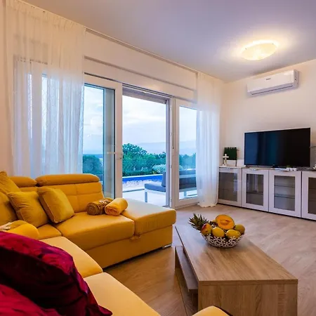 Zarra Villa *